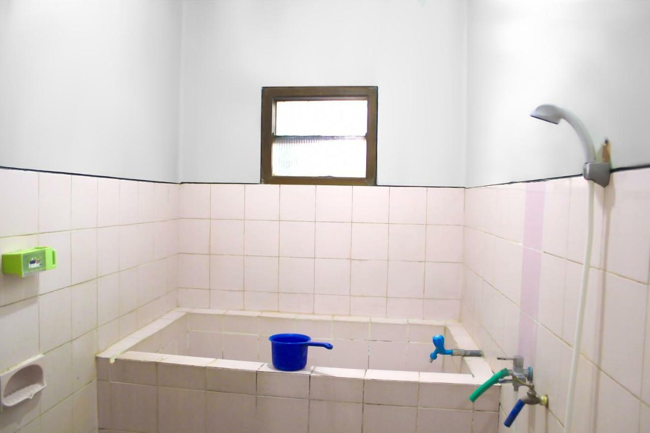 Dinotiyo Homestay Batu  Luaran gambar